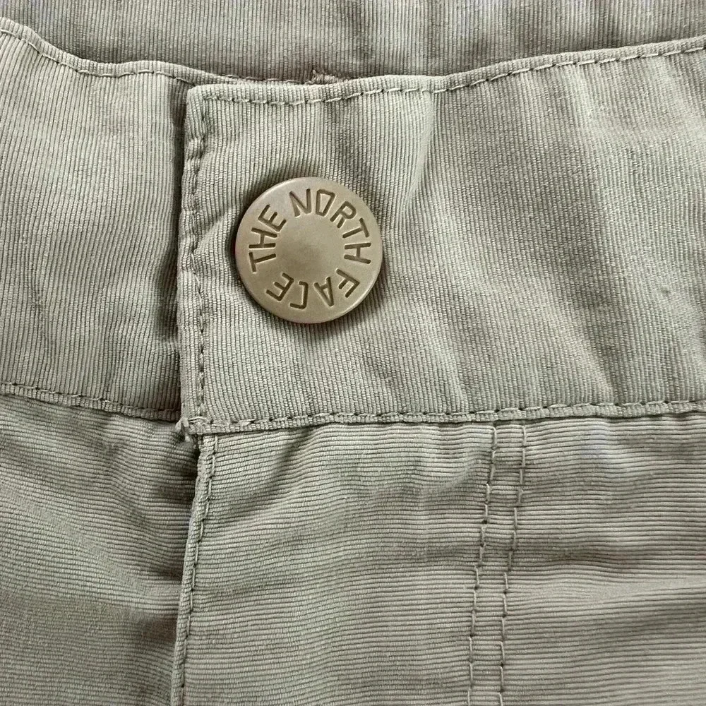 The North Face Cargo Pants Men’s Khaki Size 34